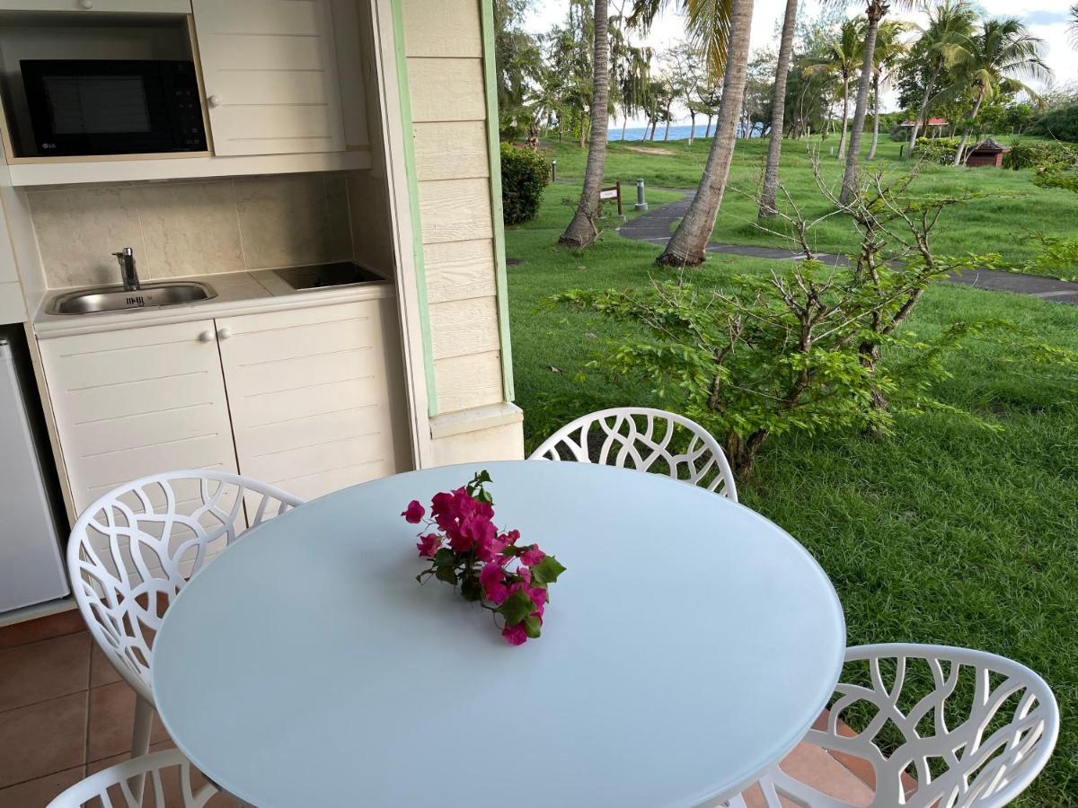 Sur la Plage @ Pierre&Vacances Sainte-Anne  Exterior foto