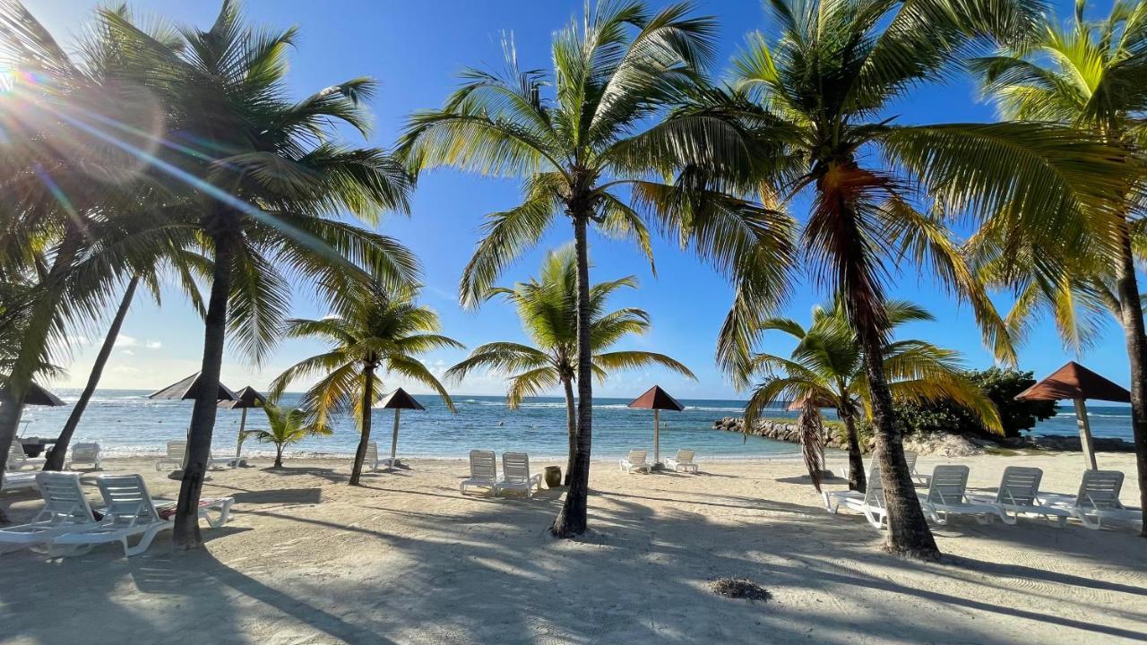 Sur la Plage @ Pierre&Vacances Sainte-Anne  Exterior foto